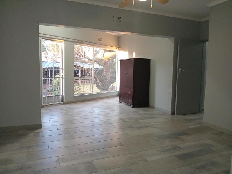 4 Bedroom Property for Sale in Flora Gardens Gauteng