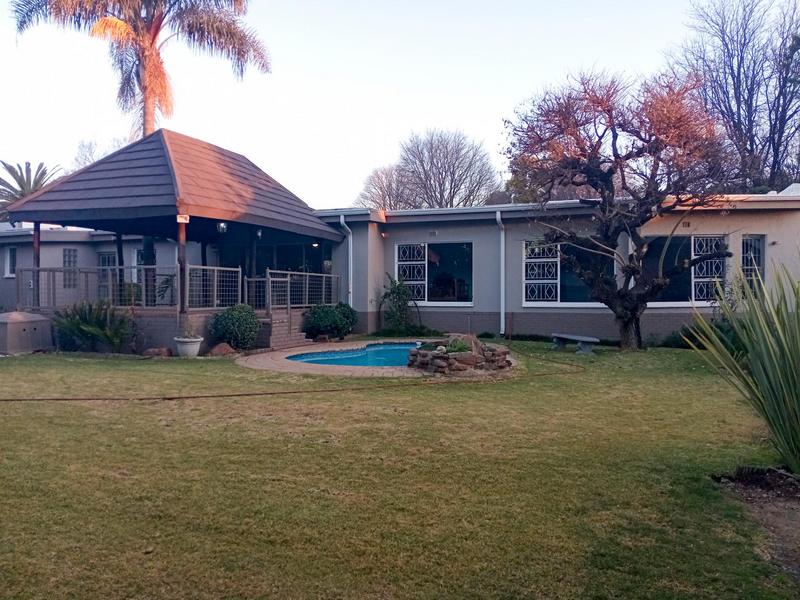 4 Bedroom Property for Sale in Flora Gardens Gauteng