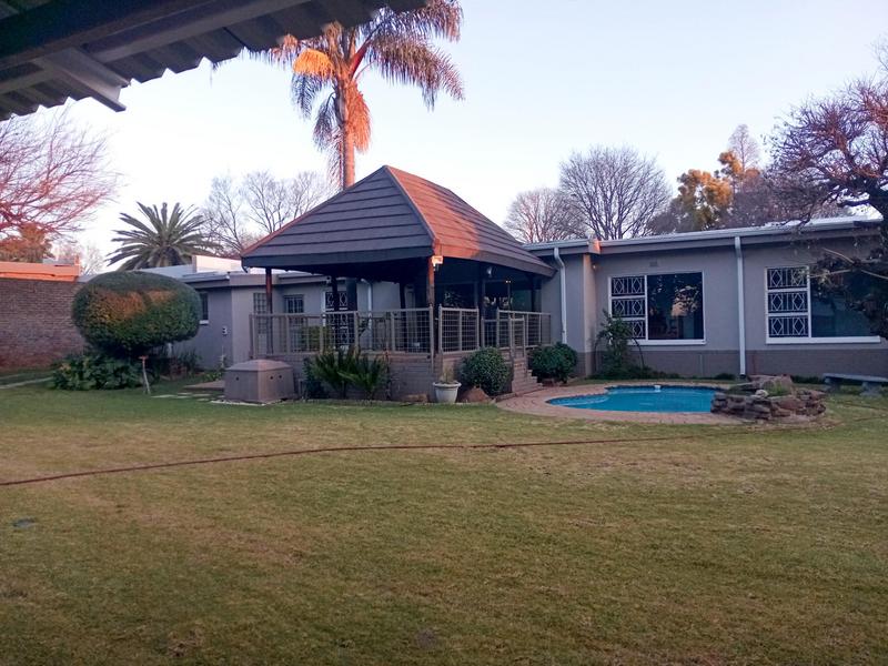 4 Bedroom Property for Sale in Flora Gardens Gauteng