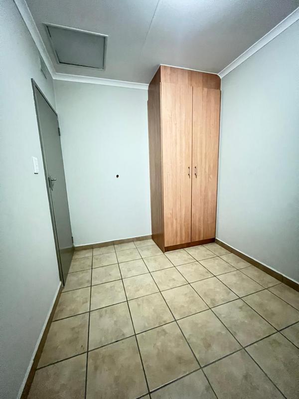 To Let 2 Bedroom Property for Rent in Kibler Park Gauteng