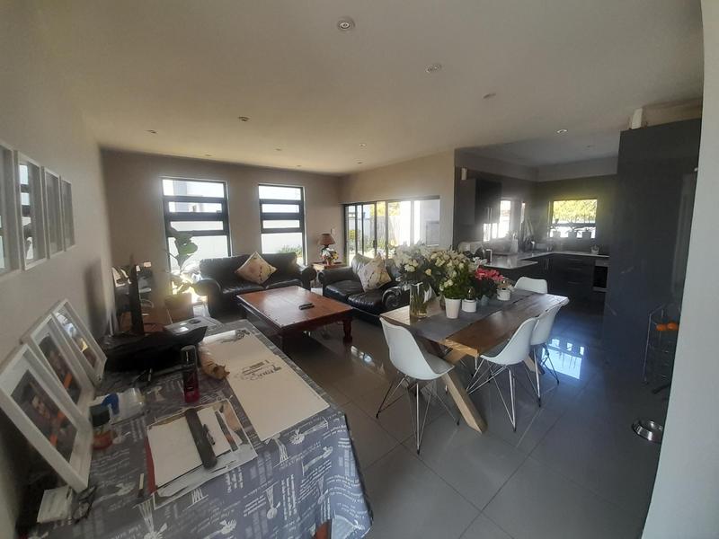 3 Bedroom Property for Sale in Eldo Lakes Estate Gauteng