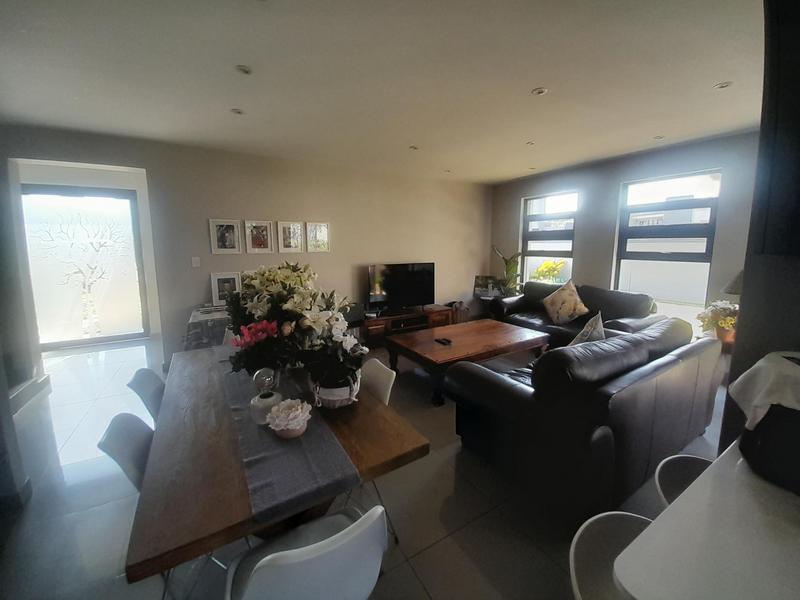 3 Bedroom Property for Sale in Eldo Lakes Estate Gauteng