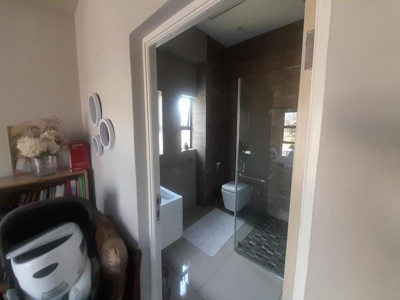3 Bedroom Property for Sale in Eldo Lakes Estate Gauteng
