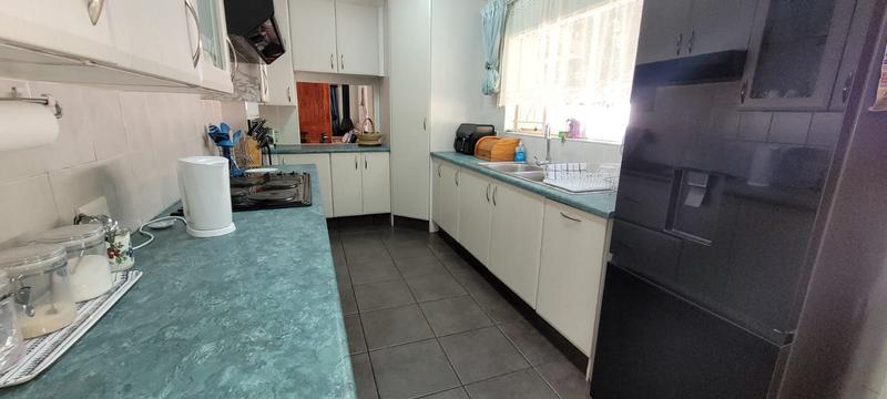 3 Bedroom Property for Sale in Brackendowns Gauteng
