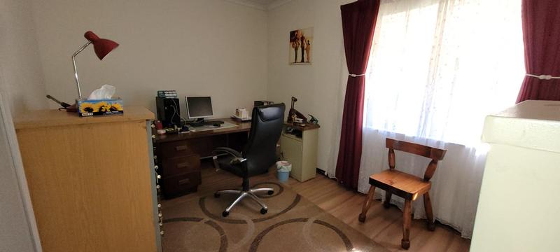 3 Bedroom Property for Sale in Brackendowns Gauteng