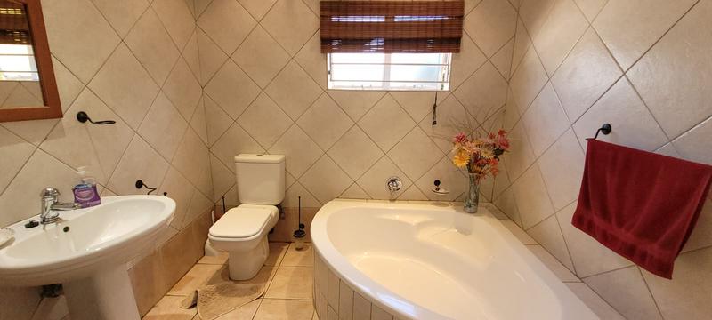 3 Bedroom Property for Sale in Brackendowns Gauteng