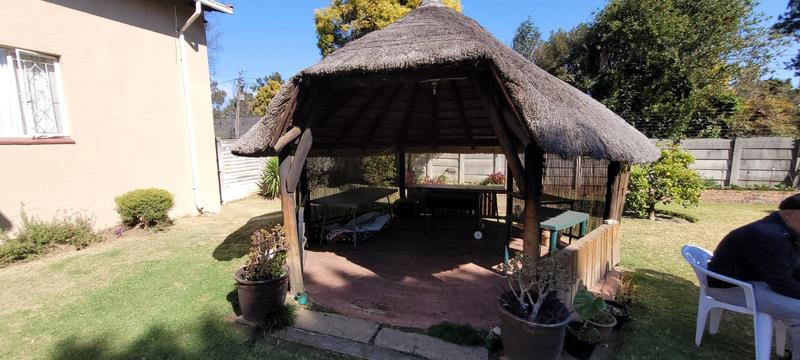 3 Bedroom Property for Sale in Brackendowns Gauteng