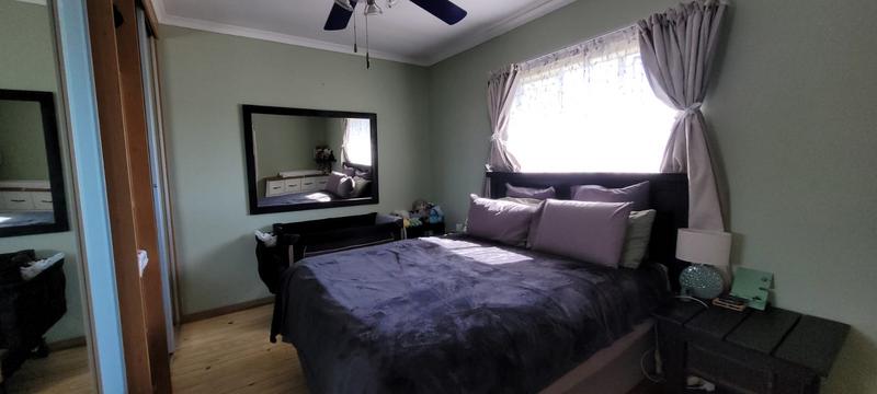 3 Bedroom Property for Sale in Brackendowns Gauteng