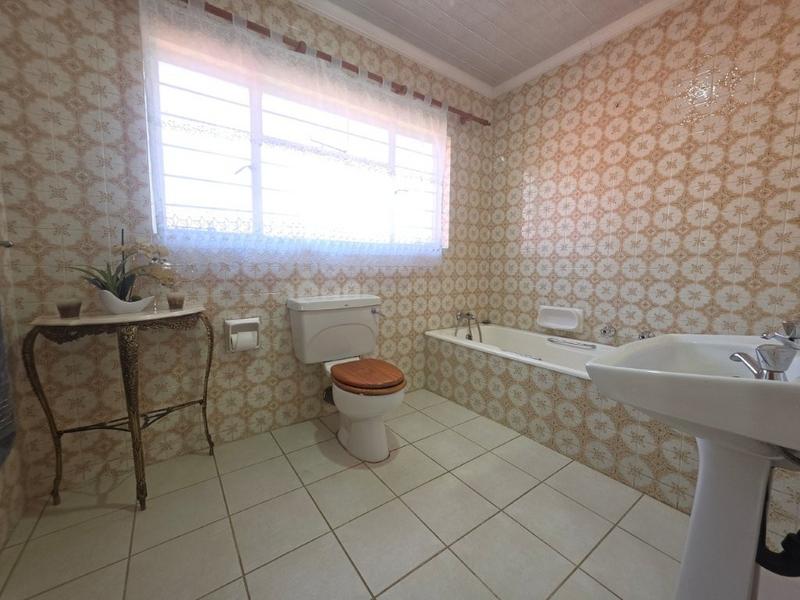 4 Bedroom Property for Sale in Brackenhurst Gauteng