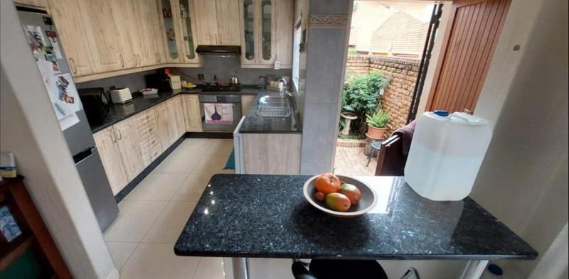 4 Bedroom Property for Sale in Bassonia Gauteng