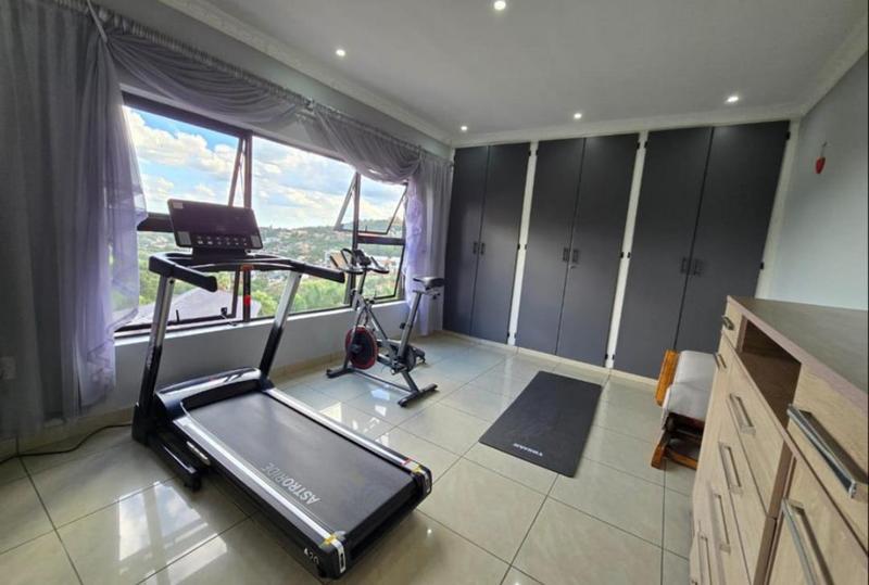8 Bedroom Property for Sale in Bassonia Gauteng