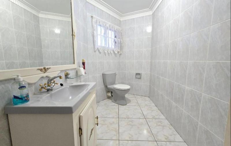 8 Bedroom Property for Sale in Bassonia Gauteng