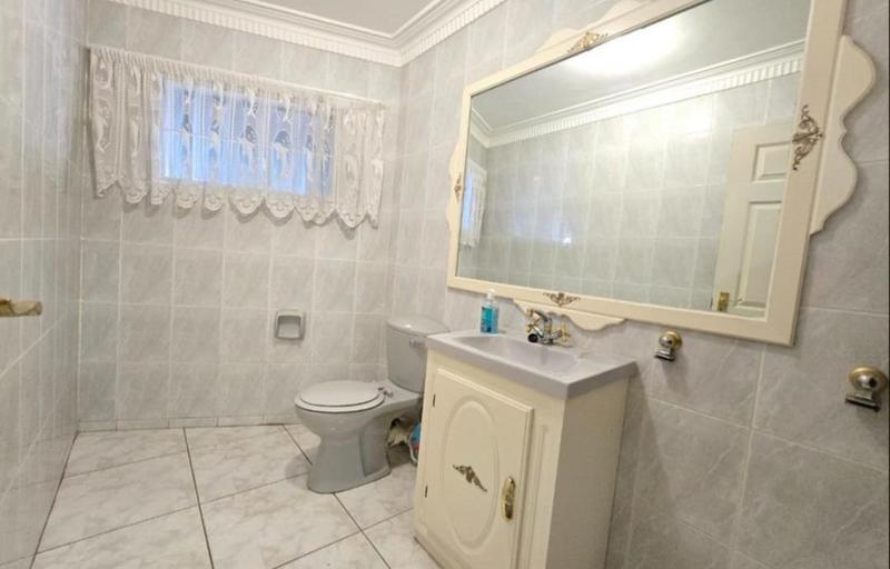 8 Bedroom Property for Sale in Bassonia Gauteng