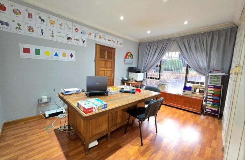 8 Bedroom Property for Sale in Bassonia Gauteng