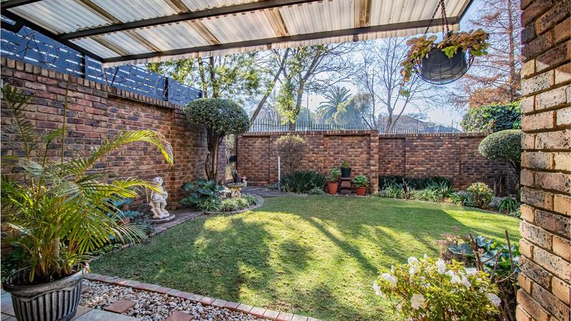 3 Bedroom Property for Sale in Edenvale Central Gauteng