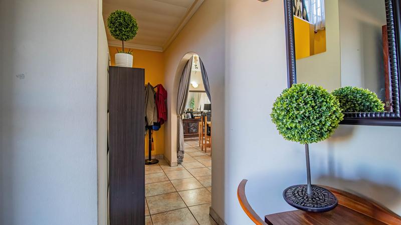 3 Bedroom Property for Sale in Edenvale Central Gauteng