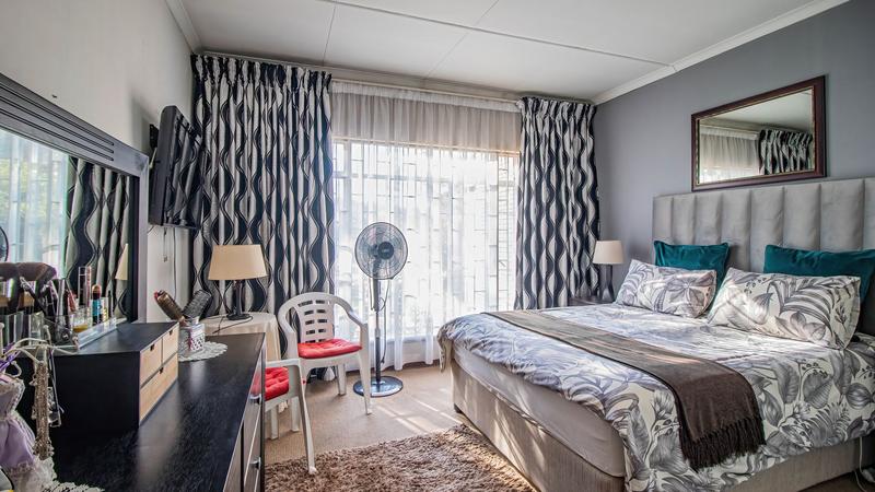 3 Bedroom Property for Sale in Edenvale Central Gauteng