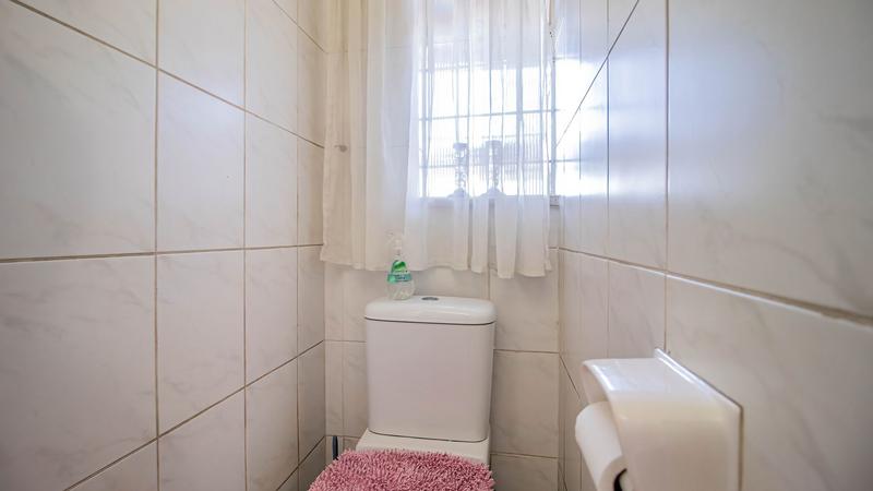 3 Bedroom Property for Sale in Edenvale Central Gauteng