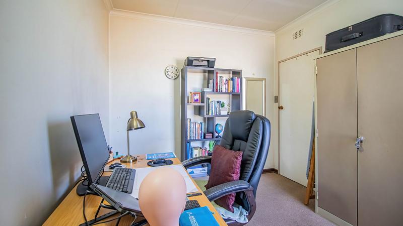 3 Bedroom Property for Sale in Edenvale Central Gauteng