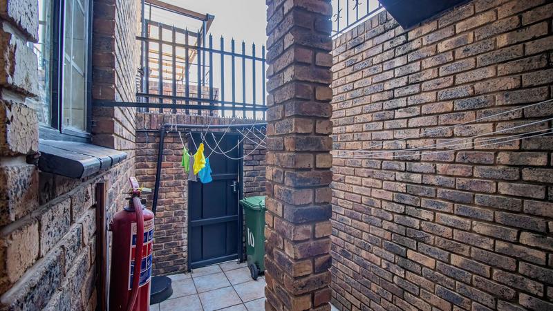 3 Bedroom Property for Sale in Edenvale Central Gauteng