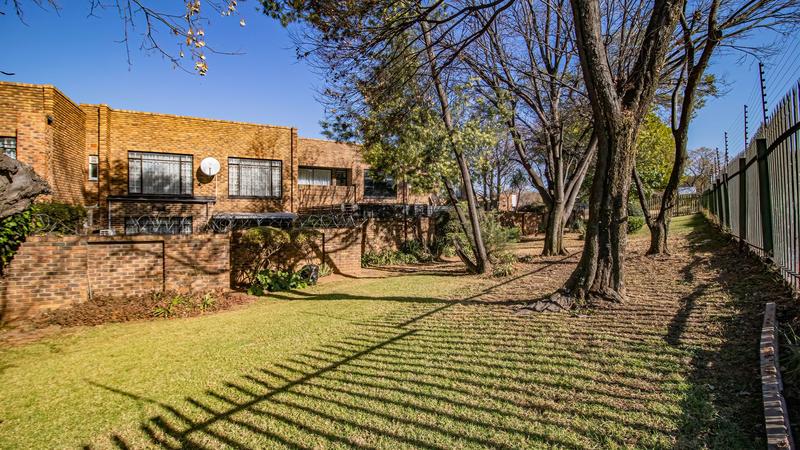3 Bedroom Property for Sale in Edenvale Central Gauteng