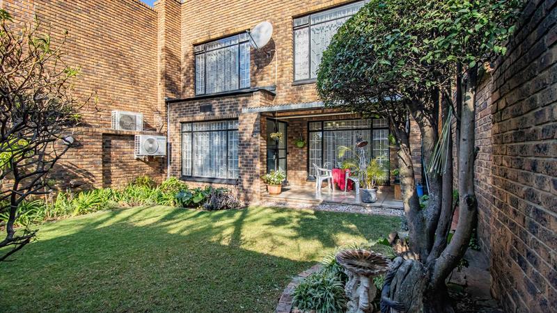 3 Bedroom Property for Sale in Edenvale Central Gauteng