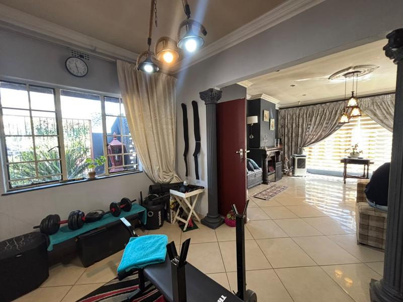 2 Bedroom Property for Sale in Greymont Gauteng