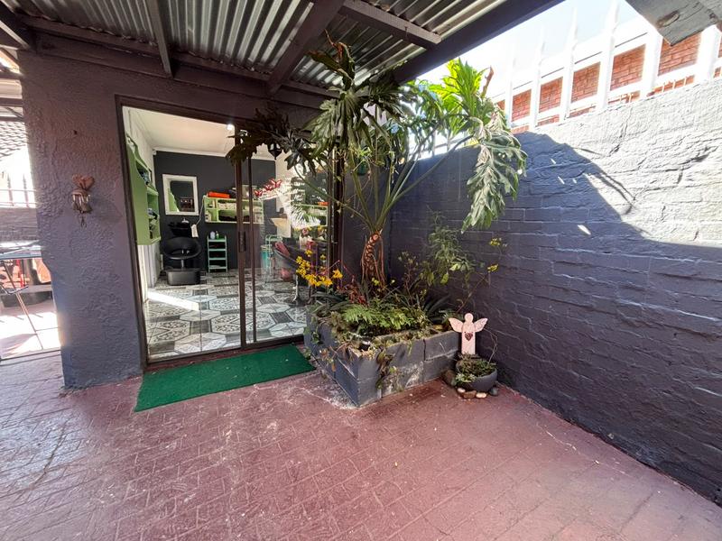 2 Bedroom Property for Sale in Greymont Gauteng