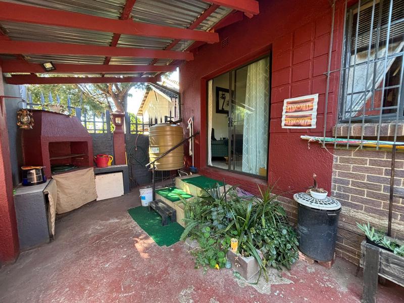 2 Bedroom Property for Sale in Greymont Gauteng