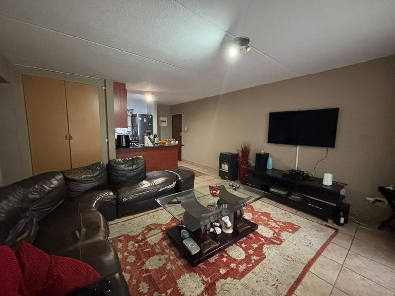 2 Bedroom Property for Sale in Weltevreden Park Gauteng