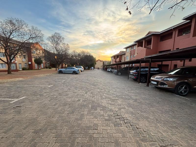 2 Bedroom Property for Sale in Weltevreden Park Gauteng