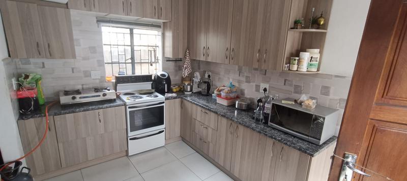 4 Bedroom Property for Sale in Lenasia Gauteng