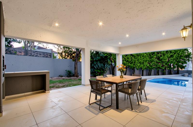To Let 5 Bedroom Property for Rent in Dainfern Golf Estate Gauteng