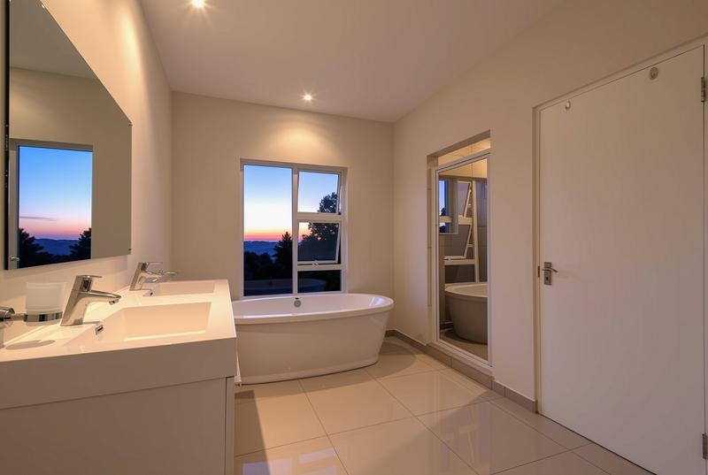 To Let 5 Bedroom Property for Rent in Dainfern Golf Estate Gauteng