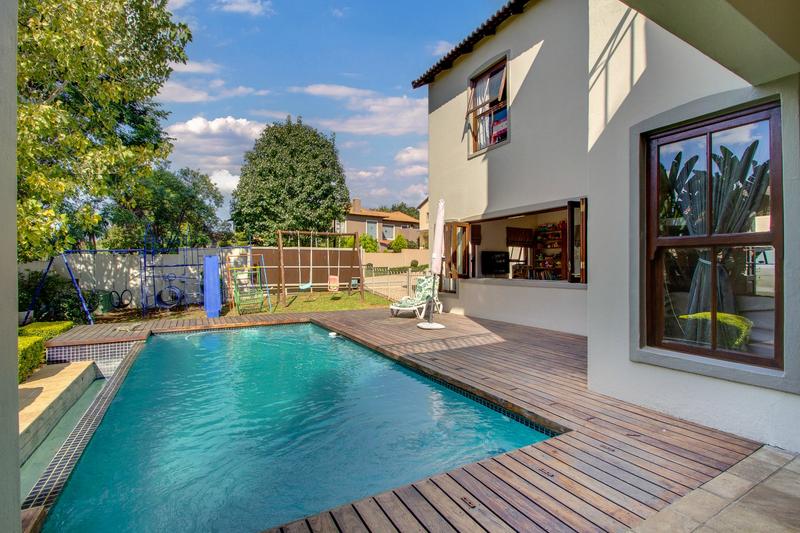 4 Bedroom Property for Sale in Dainfern Gauteng