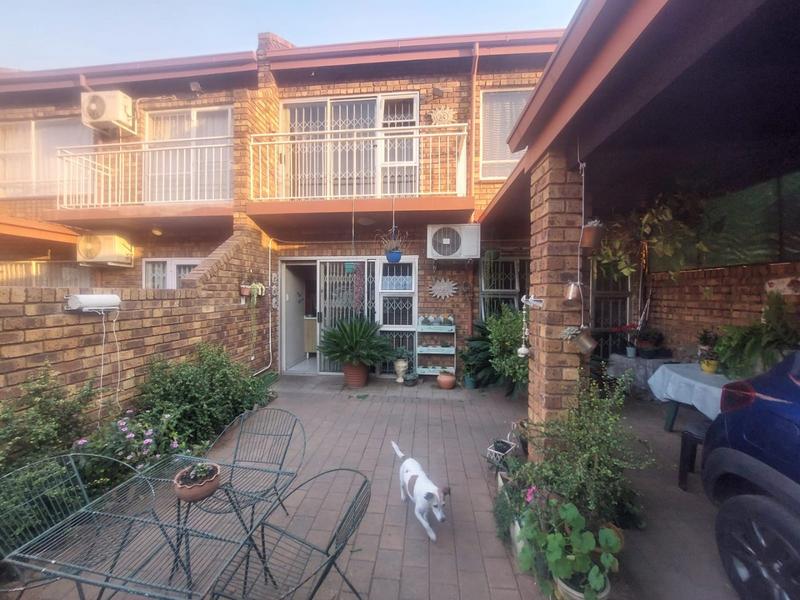 2 Bedroom Property for Sale in Dorandia Gauteng