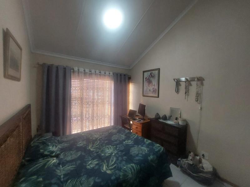 2 Bedroom Property for Sale in Dorandia Gauteng