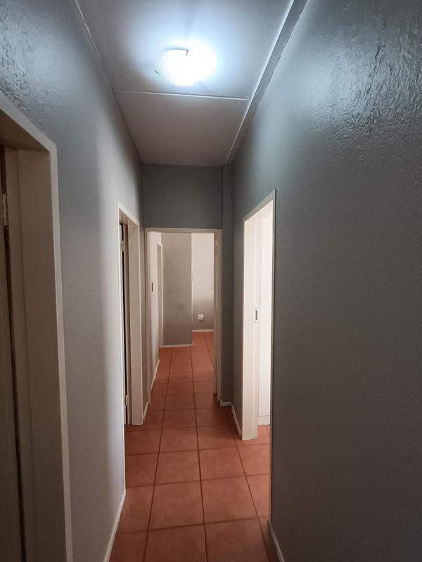 3 Bedroom Property for Sale in Sunnyrock Gauteng