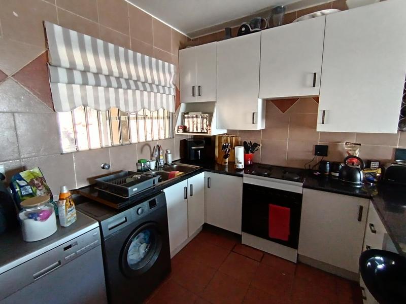 3 Bedroom Property for Sale in Sunnyrock Gauteng