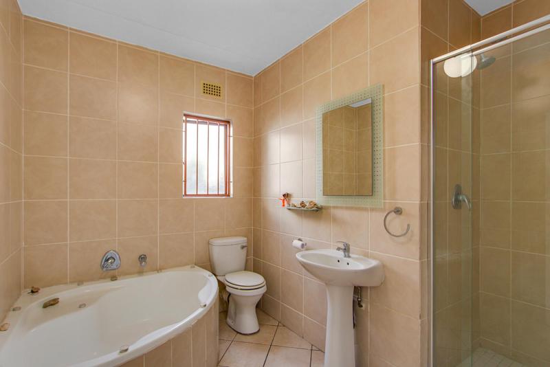 2 Bedroom Property for Sale in Paulshof Gauteng