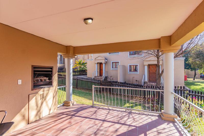2 Bedroom Property for Sale in Paulshof Gauteng