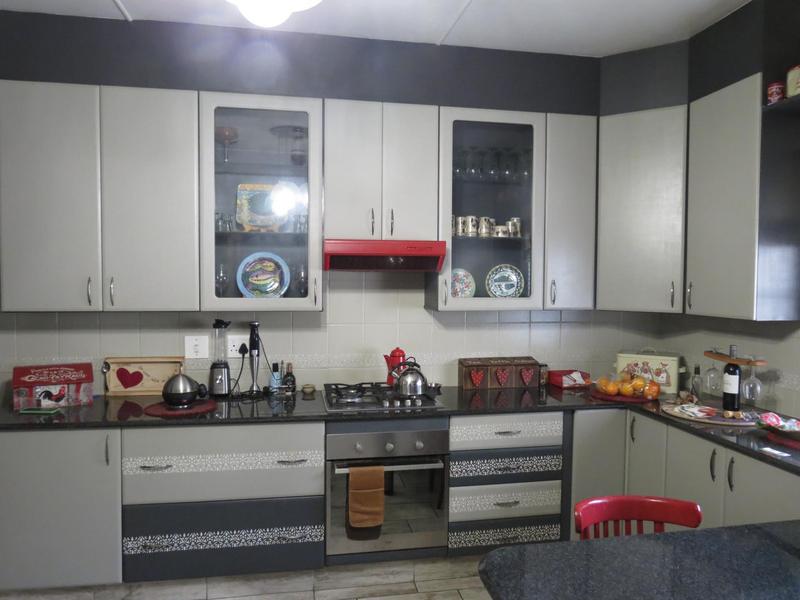 4 Bedroom Property for Sale in Cinderella Gauteng