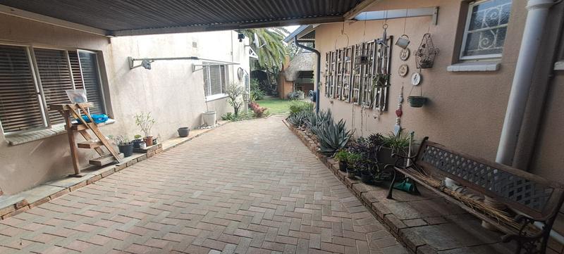4 Bedroom Property for Sale in Cinderella Gauteng