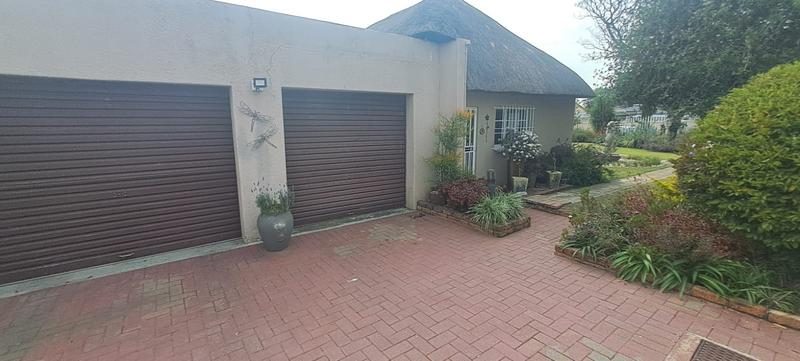4 Bedroom Property for Sale in Cinderella Gauteng