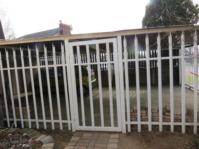 4 Bedroom Property for Sale in Cinderella Gauteng