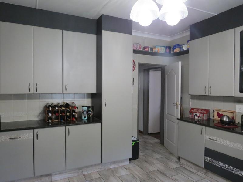 4 Bedroom Property for Sale in Cinderella Gauteng