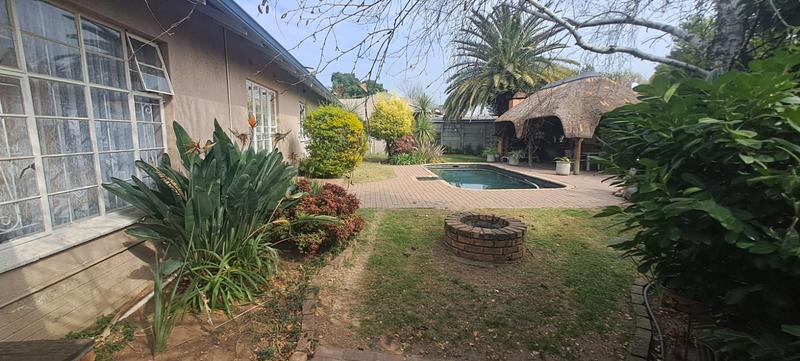 4 Bedroom Property for Sale in Cinderella Gauteng