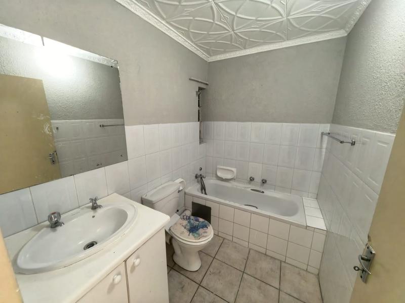 To Let 2 Bedroom Property for Rent in Morning Hill Gauteng