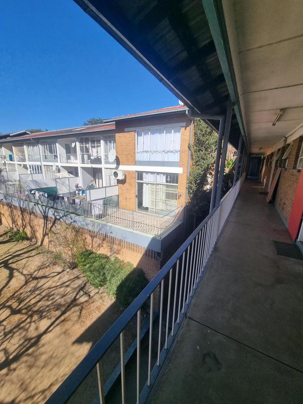 2 Bedroom Property for Sale in Kew Gauteng