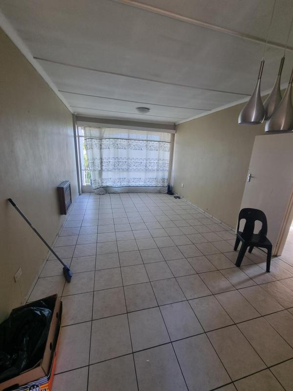 2 Bedroom Property for Sale in Kew Gauteng